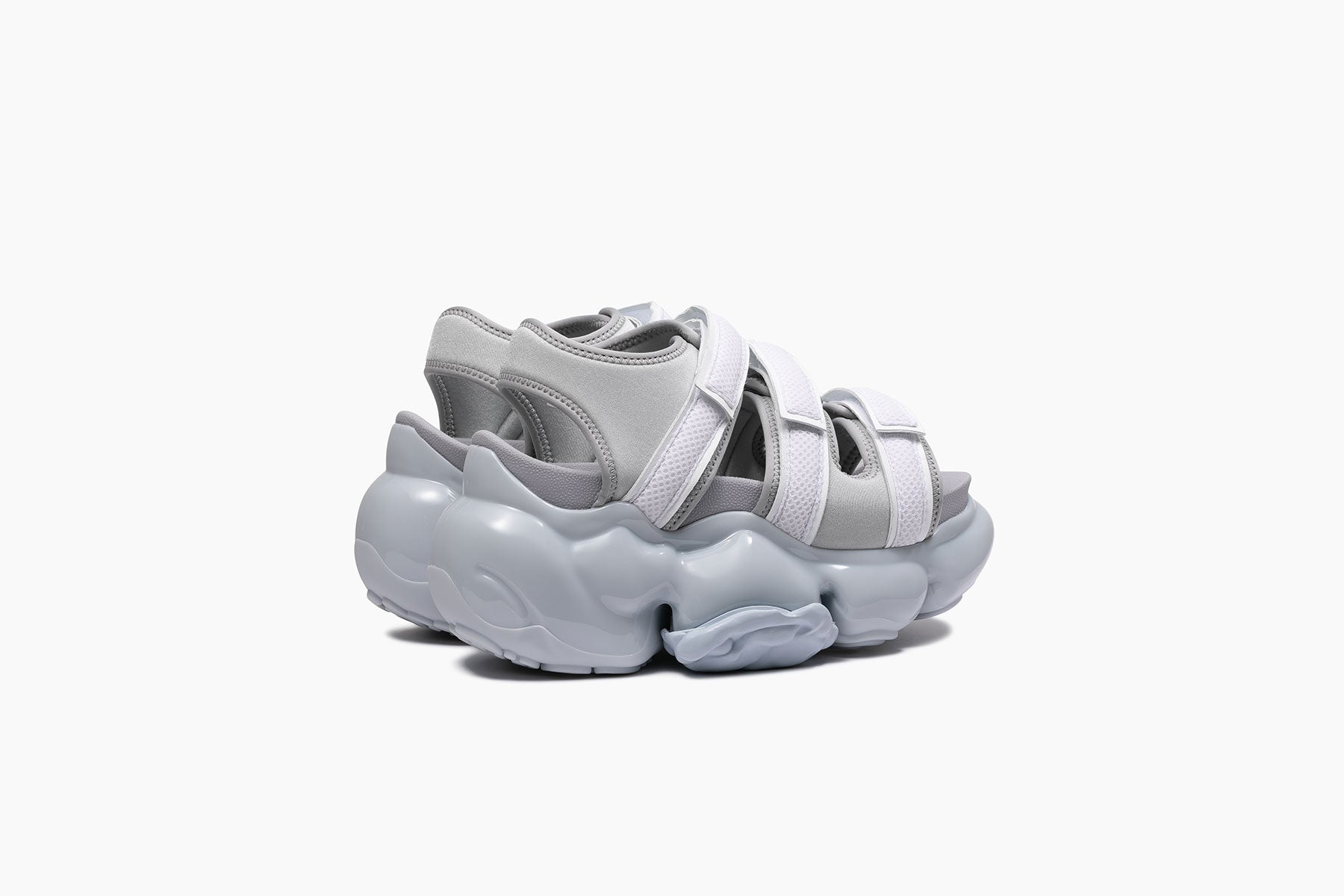 新品♡GEMMOVE EARTHING PAD ダブル グレー MOOPIE CATERPILLAR SANDAL - WHITE / ICEGRAY SOLID (ムーピー