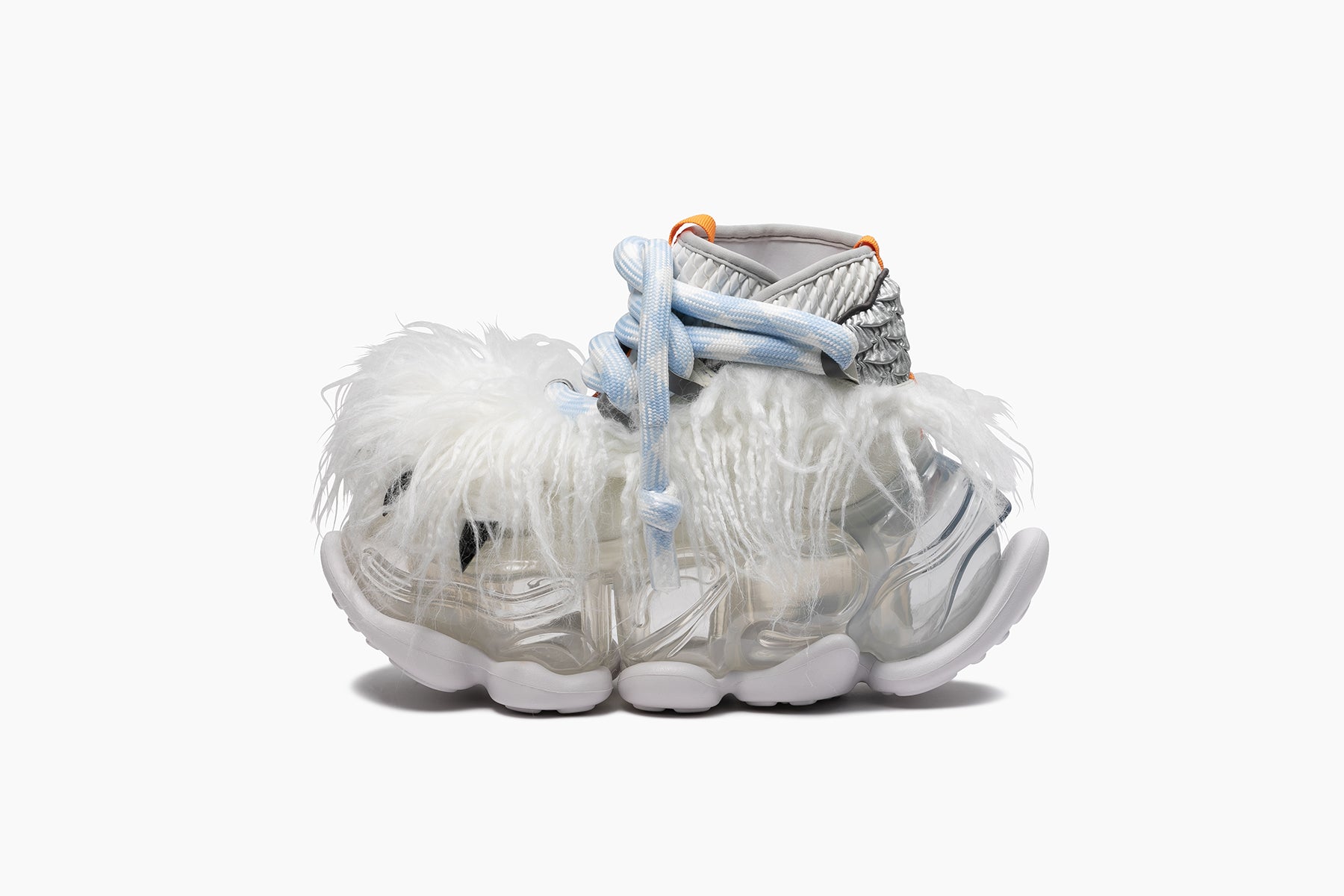 grounds SKYSCRAPER BEAR SLIPPERS　OFFWHITE / CLEAR ICE GRAY