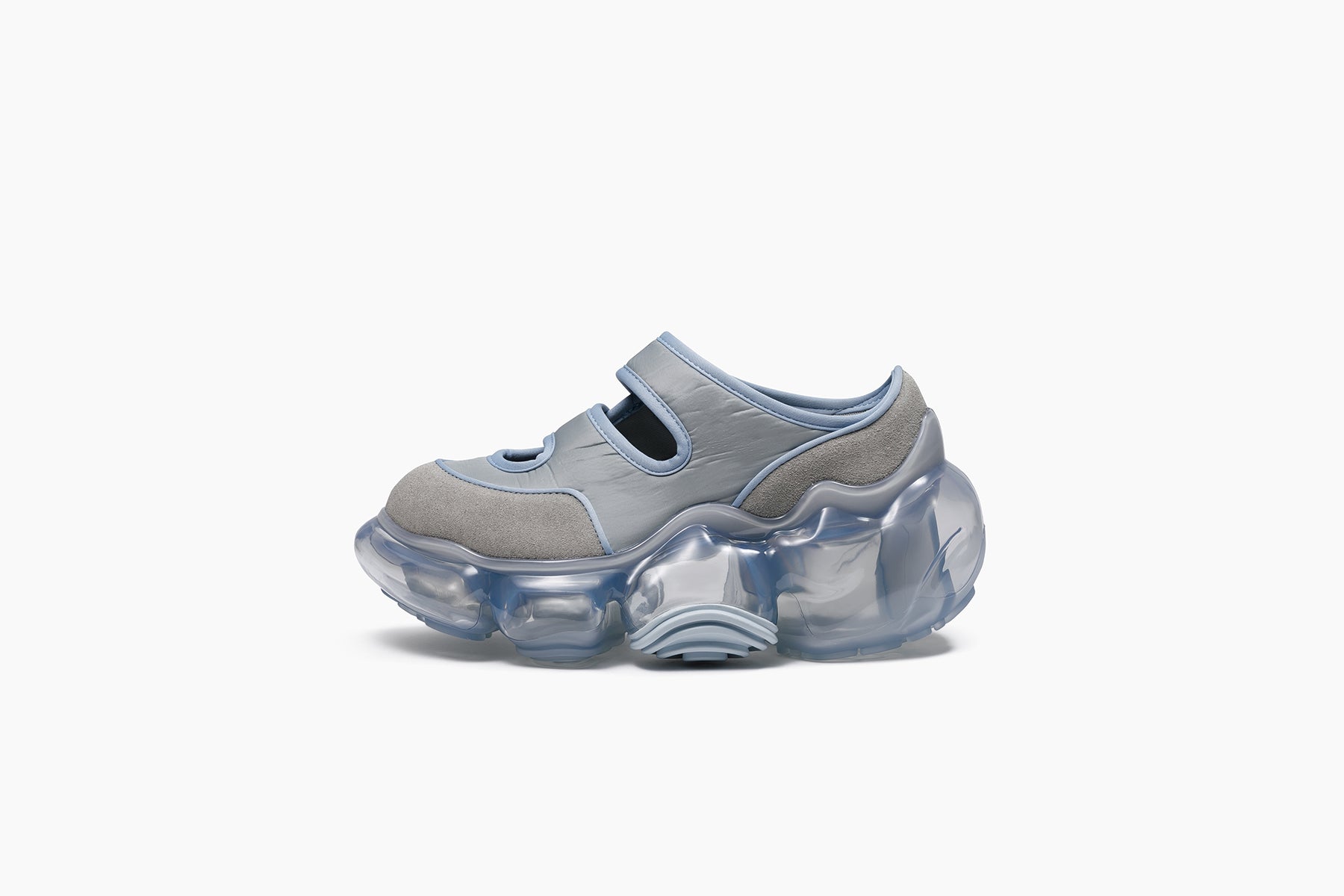 靴 grounds MOOPIE 24 GROUNDS x Published Moopie Sneakers | Black | FARFETCH CA