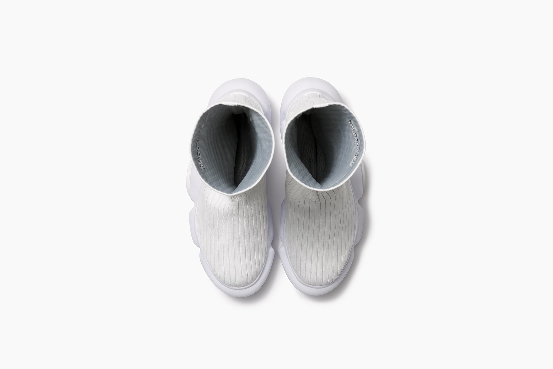 grounds MOOPIE x WE11DONE 01 | SOX TRAINER / WHITE