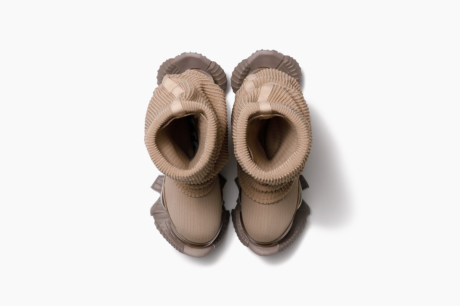 SKYSCRAPER FALCON LOOSE SOCKS SAND / SAND (スカイスクレーパー