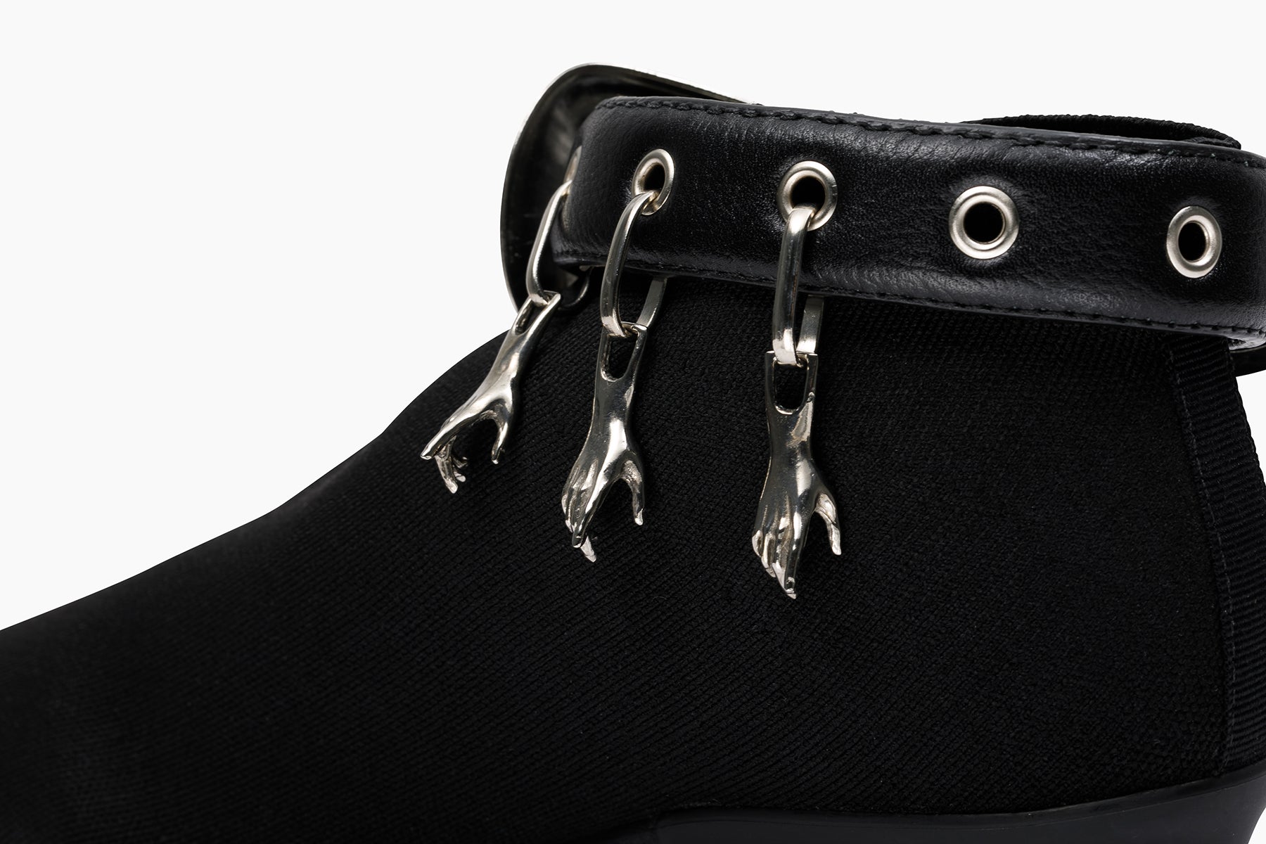 grounds BABY JEWELRY x HEAVEN TANUDIREDJA　07 | JOHNNY HANDS / BLACK