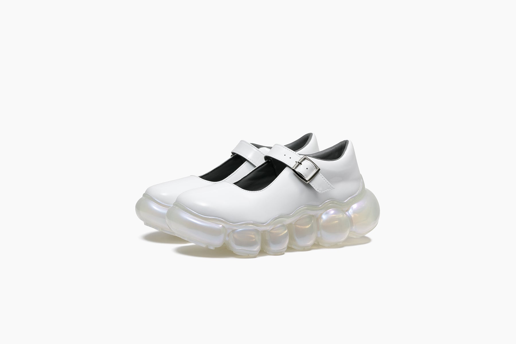 grounds JEWELRY PEBBLE　WHITE ENAMEL / CLEAR AURORA