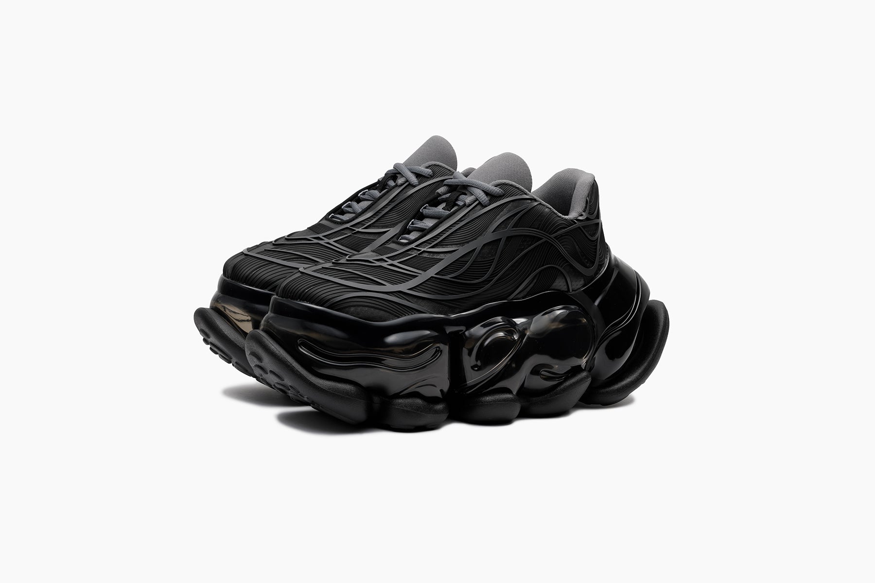 grounds SKYSCRAPER WIRE　BLACK / BLACK SOLID