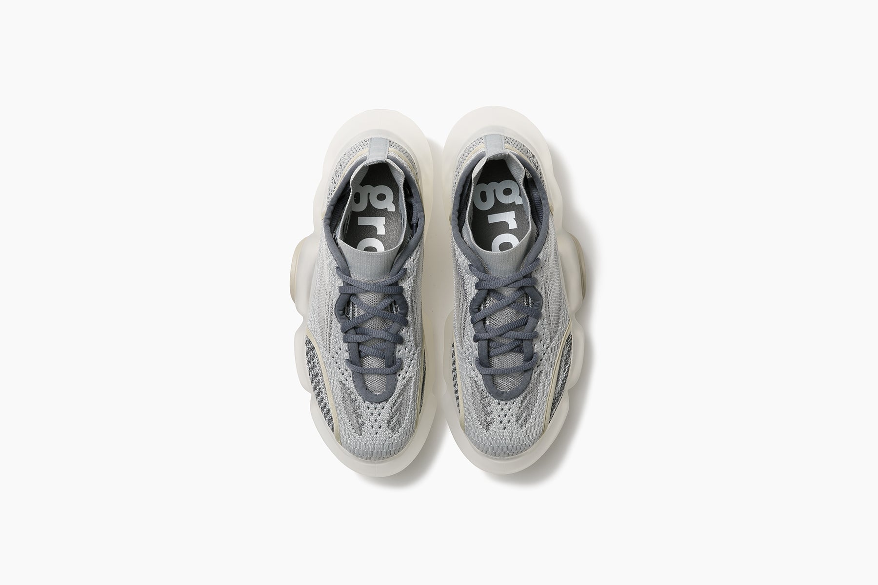 MOOPIE KNIT ON KNIT - LIGHT GRAY / CLEAR MATTE (ムーピーニットオン