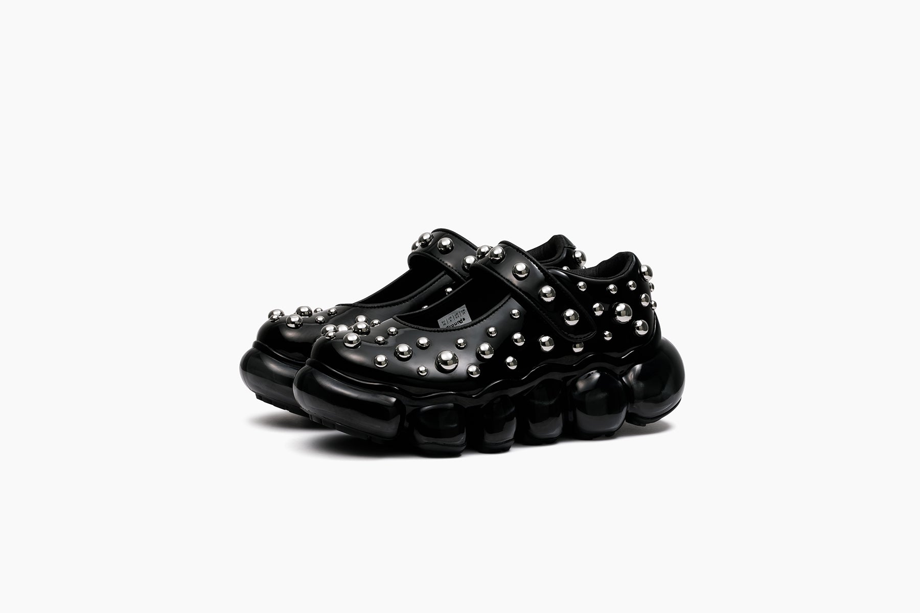JEWELRY COCOON STUDS - BLACK / BLACK (ジュエリーコクーン スタッズ