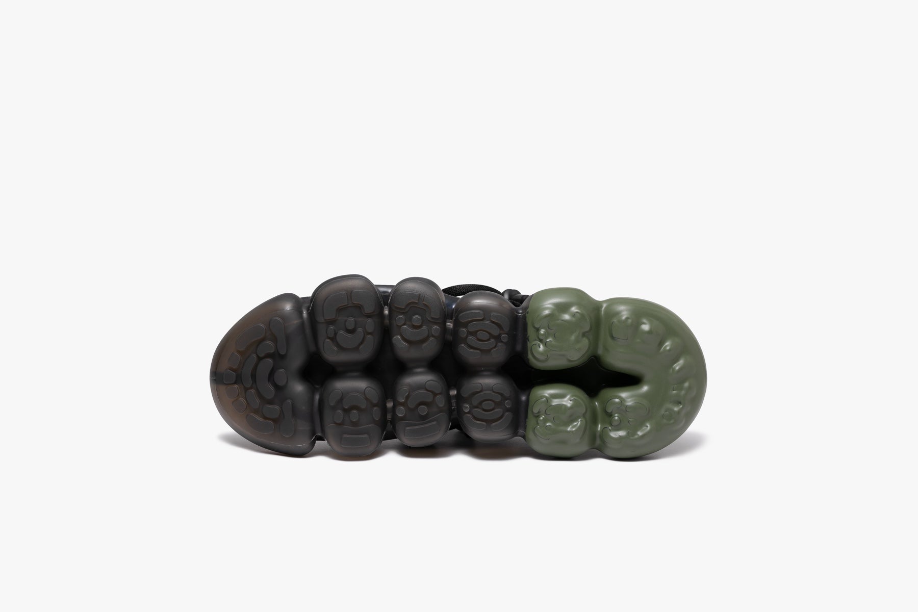 grounds JEWELRY x BERNHARD WILLHELM 07|5 knobs rubberdip trainer/ BLACK BOTTLE GREEN