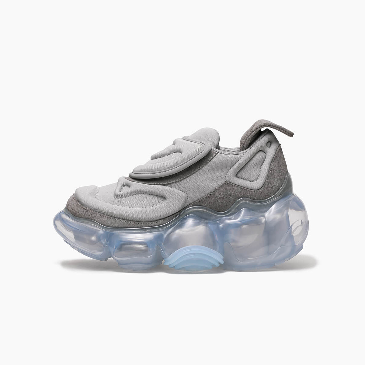 2202_041.jpg?crop=center&  